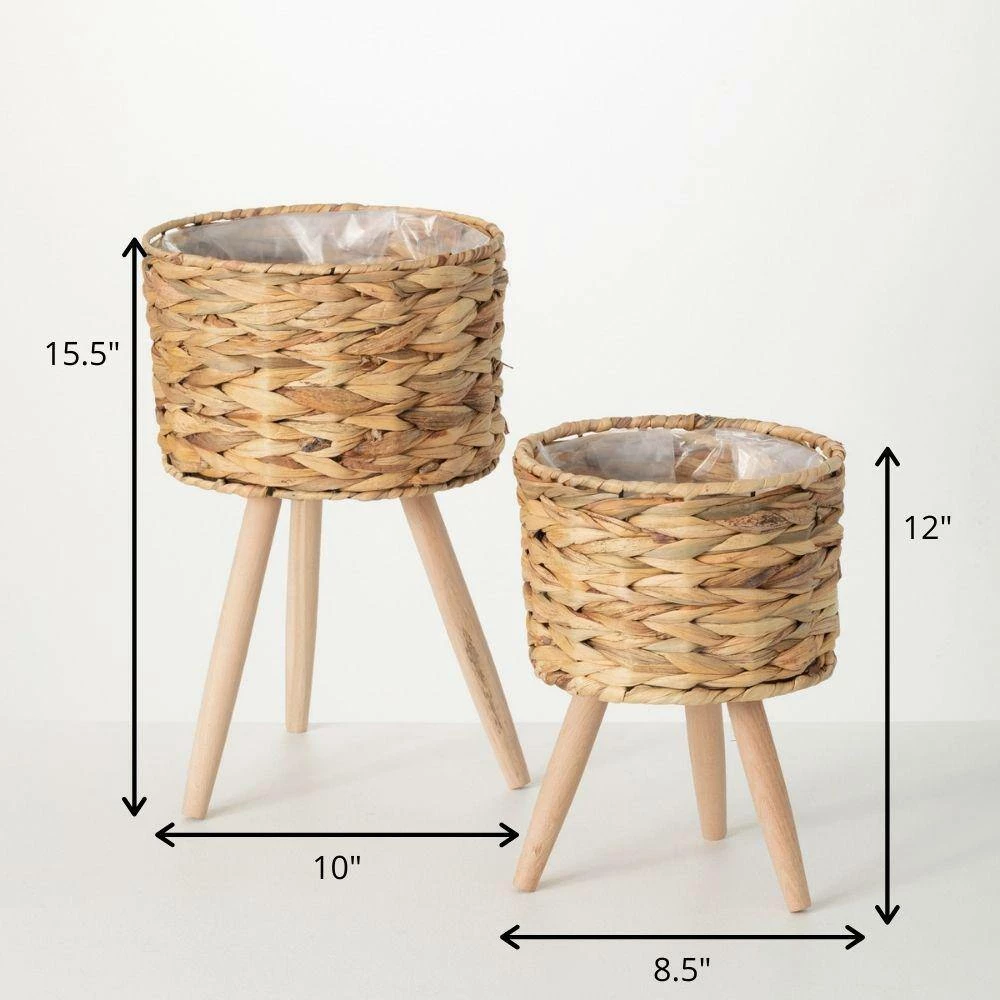 SULLIVANS Brown Woven Wood Planter Basket with Legs (Set of 2) 6 SULLIVANS Brown Woven Wood Planter Basket with Legs (Set of 2) - Image 4